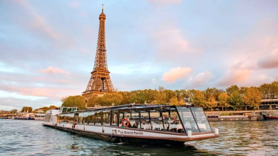 Notre-Dame de Paris et les illuminations de Noël