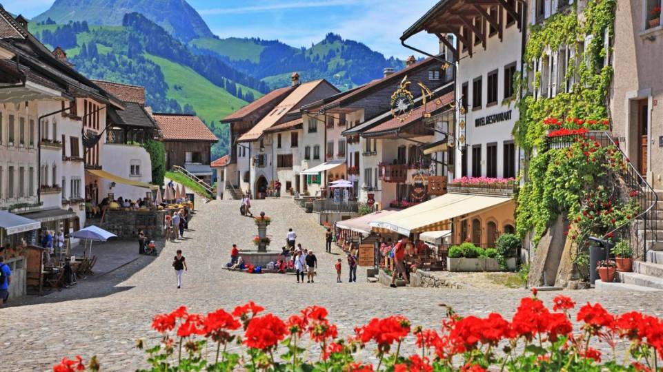 Voyage d'exception à bord des trains suisses - Version 2