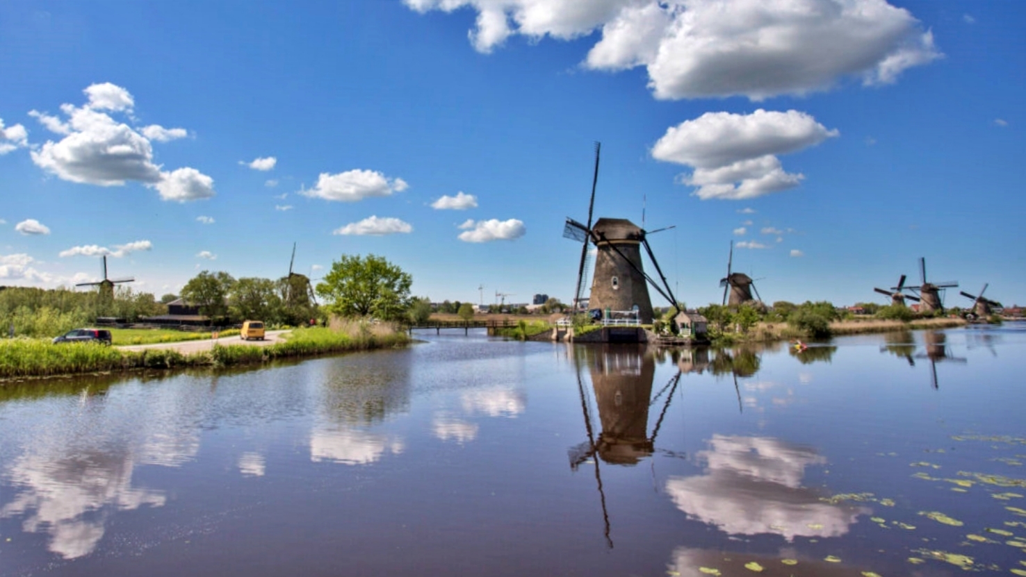 Au pays des tulipes et des moulins