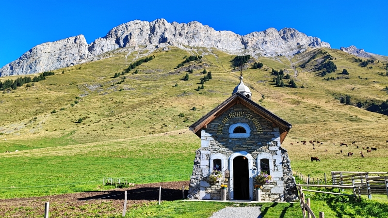 Le col des Aravis, entre 2 Savoie