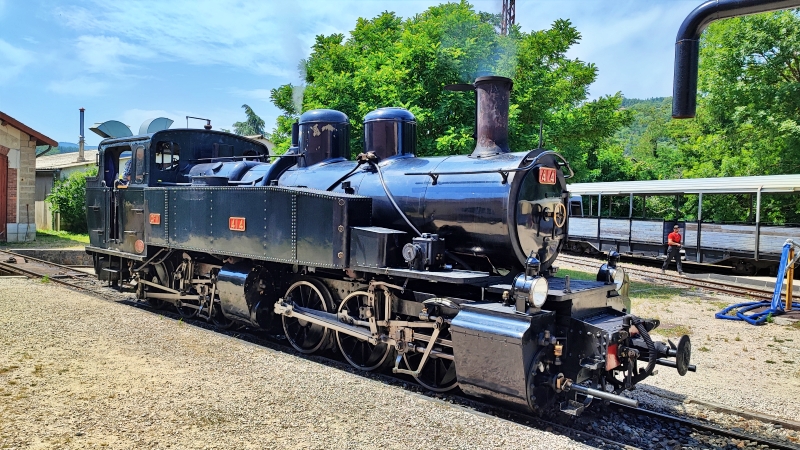 Train de l'Ardèche dans les Gorges du Doux