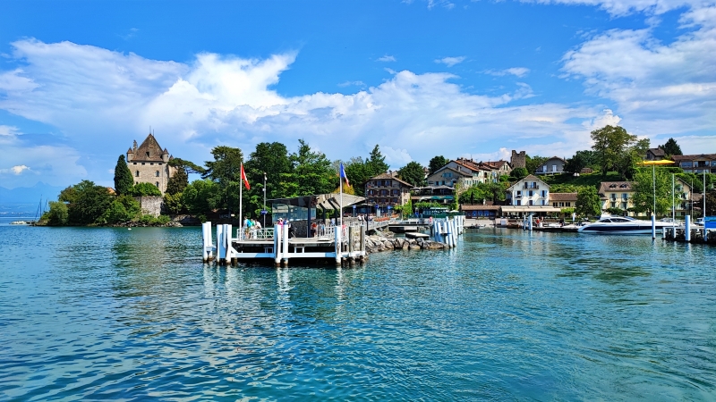 Yvoire et son château sur les rives du Lac Léman